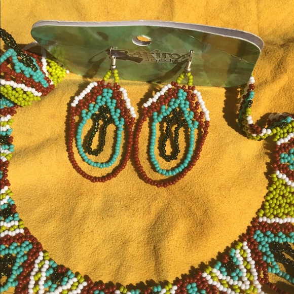 Gift Handmade Beaded Choker Necklace Earrings Brand new. Stunning workmanship. - Picture 7 of 8